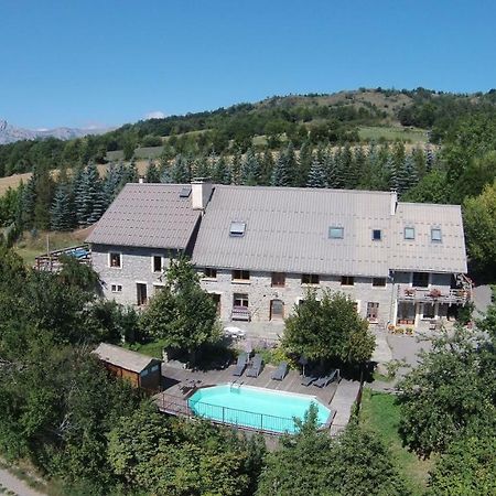 Chambre D'Hotes La Grange Des Ecrins Chabottes Eksteriør bilde